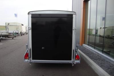 Easyline Gesloten aanhangwagen enkelas 300x151x170cm 1300kg VolPoly