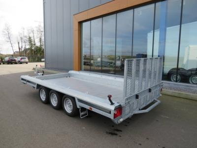 HULCO Terrax-3 Machinetransporter tridemas 394x180cm 3500kg