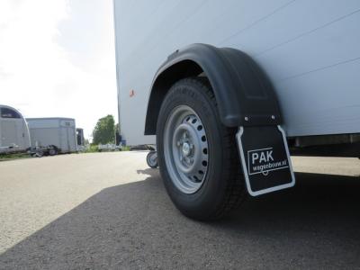 Easyline Gesloten aanhangwagen enkelas 302x150x197cm 1300kg ALU