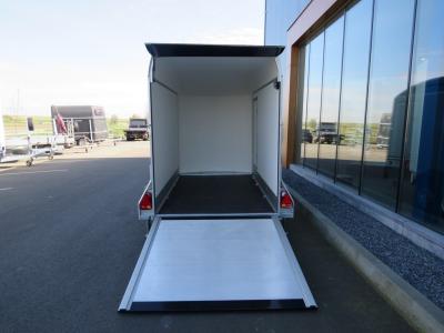 Easyline Gesloten aanhangwagen enkelas 302x150x197cm 1400kg PPL