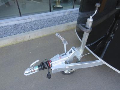 Easyline Gesloten aanhangwagen enkelas 302x150x197cm 1300kg PPL