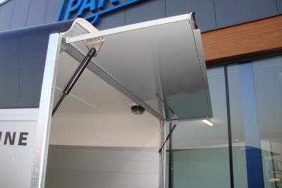 Easyline Gesloten aanhangwagen enkelas 302x150x197cm 1300kg ALU
