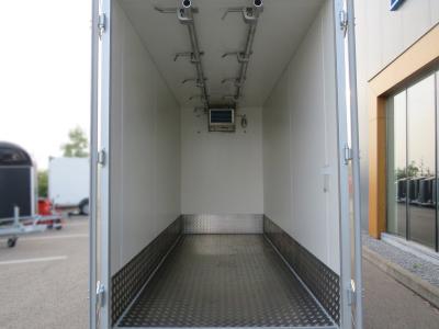 Proline Koelwagen tandemas 366x150x230cm 3000kg met vleeshangsysteem
