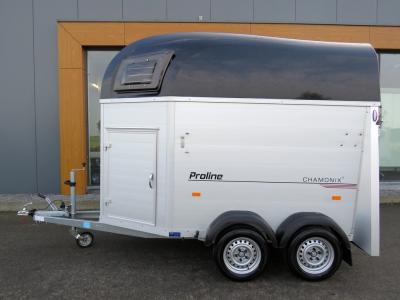 Proline Chamonix 1,5-paards trailer met zadelkamer