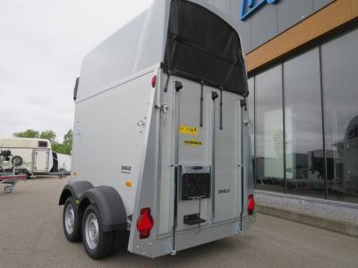 Humbaur Single ALU 1,5-paards trailer met zadelkamer