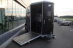 Ifor-Williams HB 511 tandemas met vooruitloop