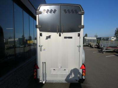 Ifor-Williams HBX 403 1,5-paards trailer met vooruitloop