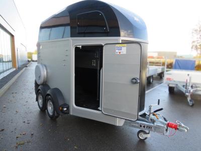 Ifor-Williams HBE 506 2-paards trailermet zadelkamer