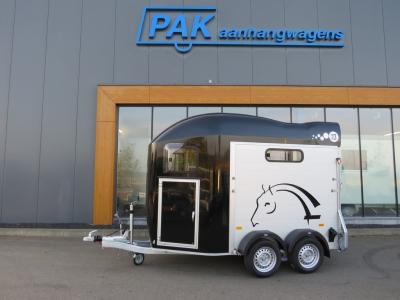 liberaal gekruld rijk Cheval/Liberte Gold Three 2-paards trailer 2600kg met zadelkamer kopen of leasen? | PAK Aanhangwagens liberaal gekruld rijk Cheval/Liberte Gold Three 2-paards trailer 2600kg met zadelkamer kopen of leasen? | PAK Aanhangwagens