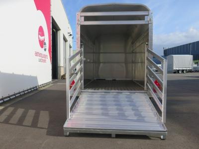 Ifor-Williams P8G Veetrailer enkelas 244x121x153cm 1400kg