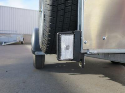 Ifor-Williams P8G Veetrailer enkelas 244x121x153cm 1400kg