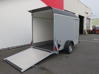 Easyline Gesloten aanhangwagen enkelas 302x150x197cm 1400kg PPL