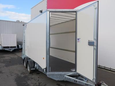 Ifor-Williams Boxvan BV106 Gesloten aanhangwagen tandemas 303x173x183cm 3500kg