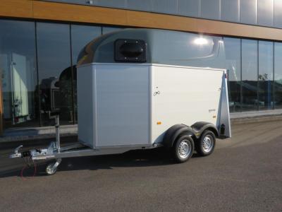 Humbaur Equitos ALU 2-paards trailer