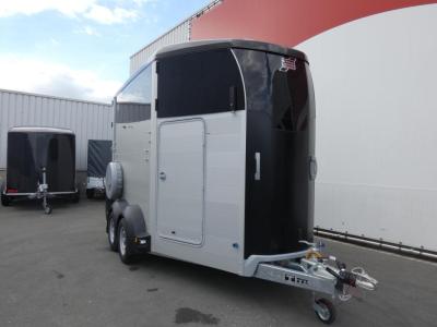 Ifor-Williams HBX 511 2-paards trailer  met zadelkamer