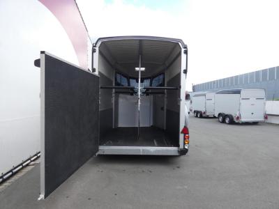 Ifor-Williams HBX 506 2-paards trailer met zadelkamer