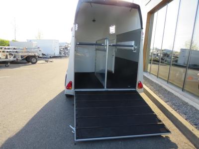 Proline Lithium VolPoly 2-paards trailer met zadelkamer